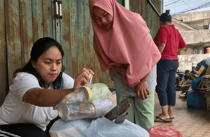 Tiban Baru Residents' Sustainable Shift: Embracing Waste Savings ...