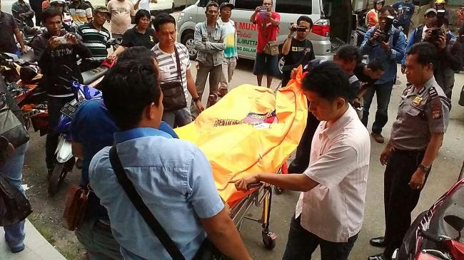 バタムホテルでの死：バリホテルのナゴヤの302室で生命のない人が見つかりました