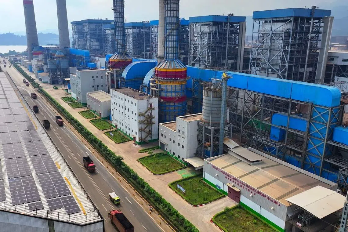 Photo: Batam News Asia Indonesia Cuts Natural Gas Exports to Singapore for Domestic Use